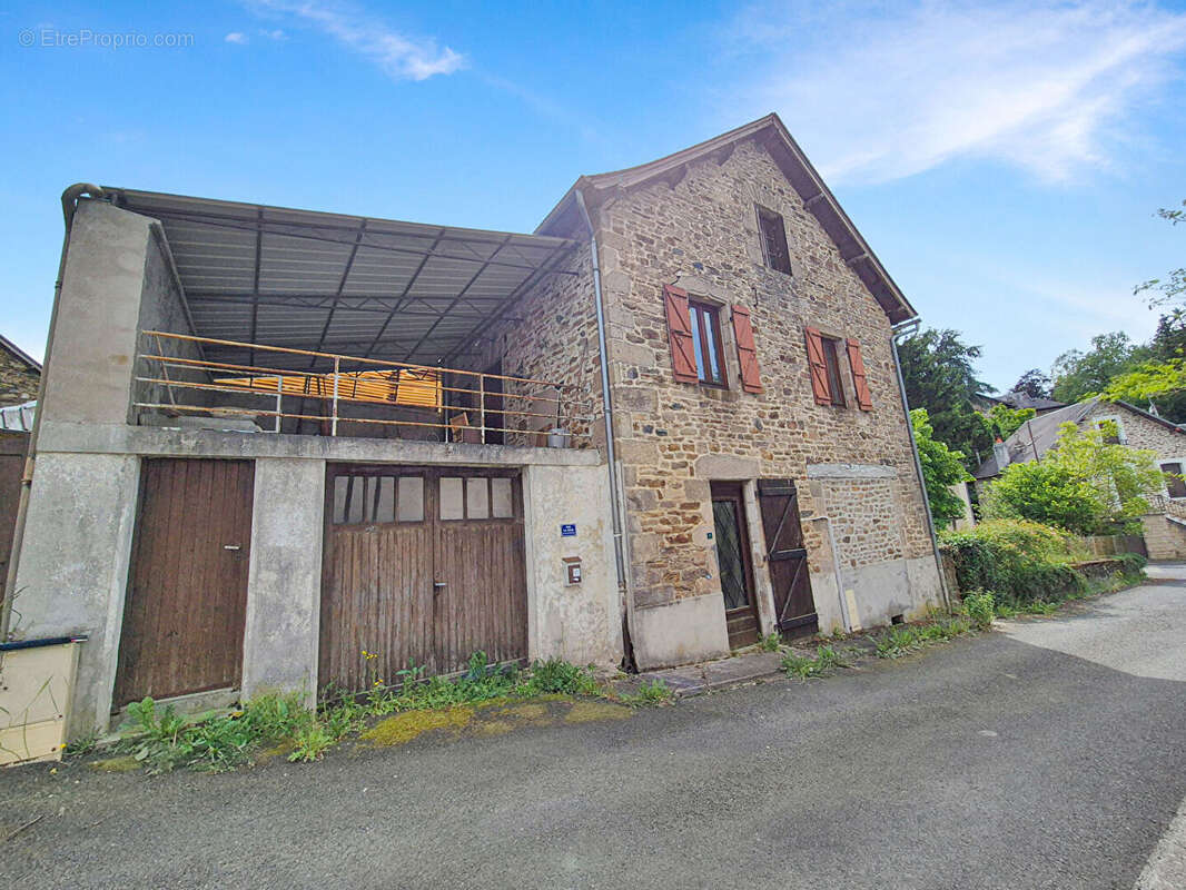 Maison à LE LONZAC