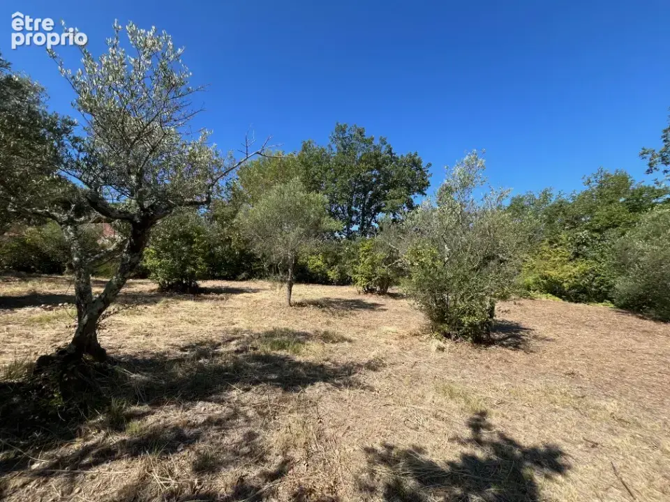 Terrain à BRIGNOLES