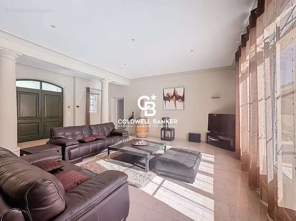 Maison à PUGET-SUR-ARGENS