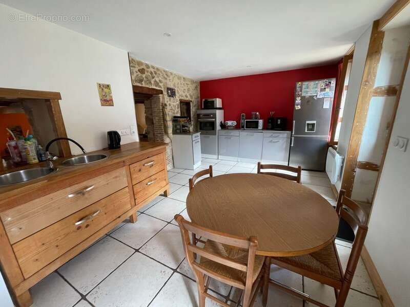 Maison de charme avec deux granges et cour intérieur 1370 m2 - photo 14