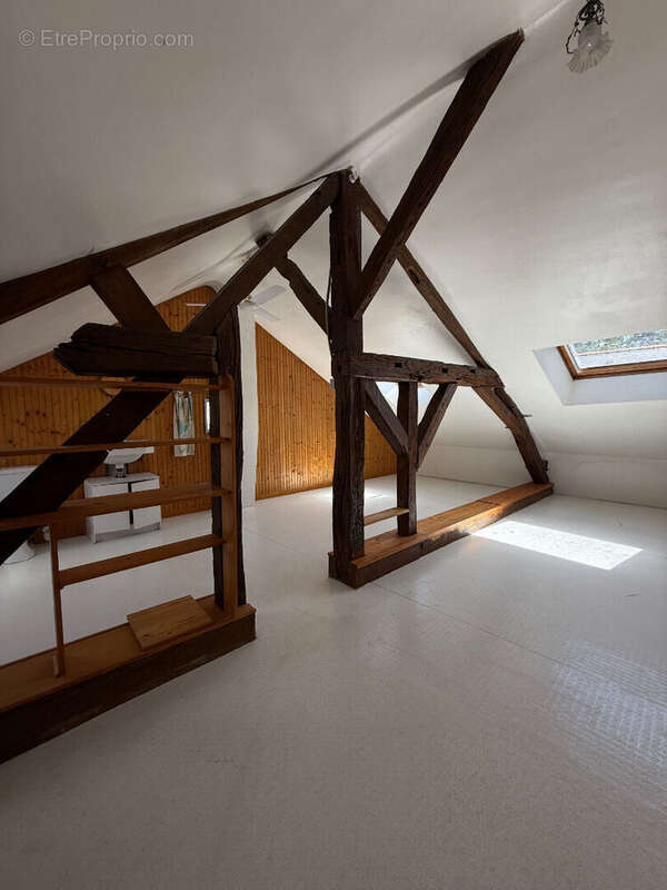 Maison à LONGUE-JUMELLES