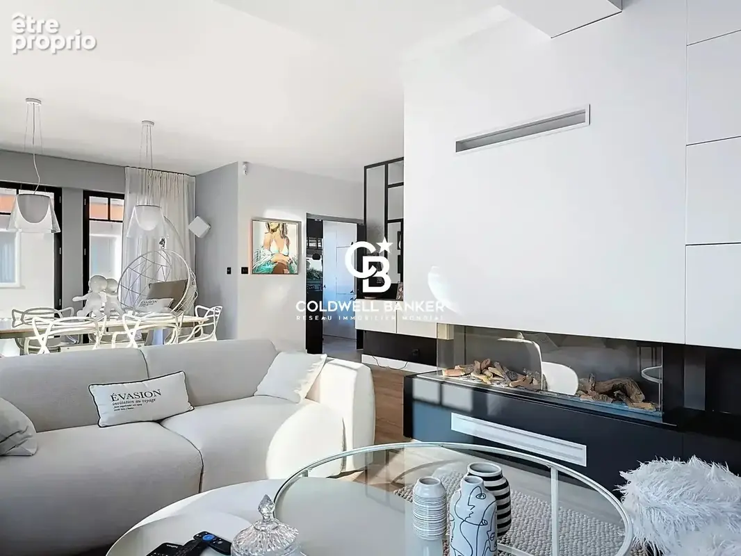 Les Sables-d’Olonne – Quartier des Présidents – Villa rénovée avec piscine à 50 m de la plage - photo 4