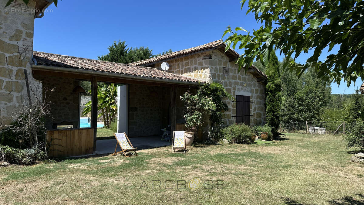 Maison à FAUILLET