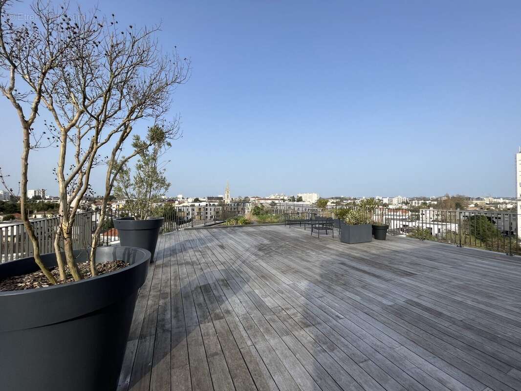 Appartement à BORDEAUX