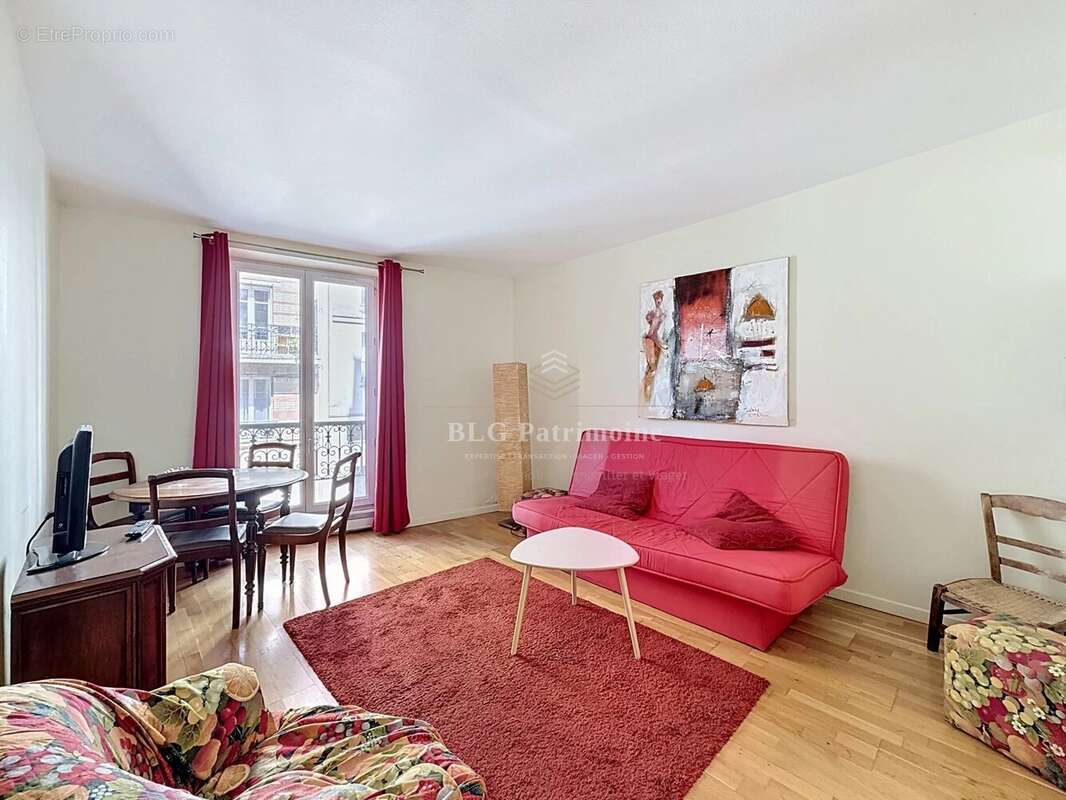 Appartement à PARIS-20E