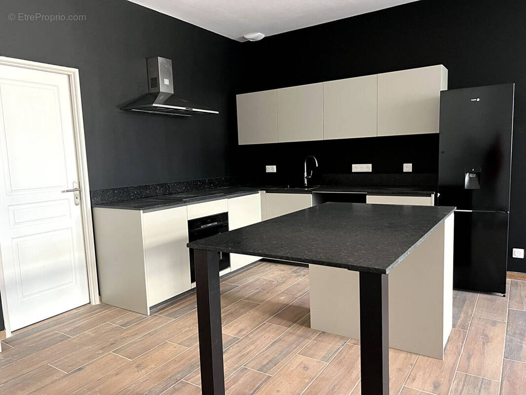 Appartement à BYANS-SUR-DOUBS