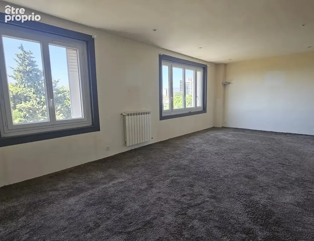 MONTOLIVET. Grand T3/4 de 72 m². - photo 7