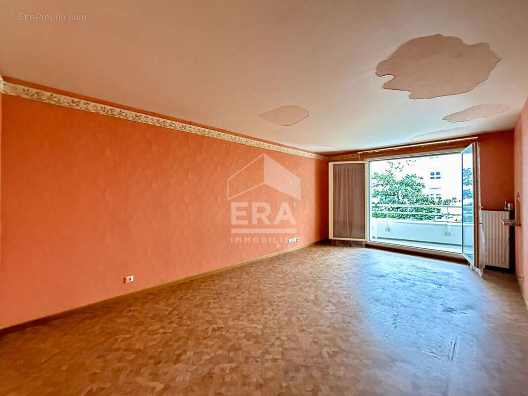 Appartement à LEVALLOIS-PERRET