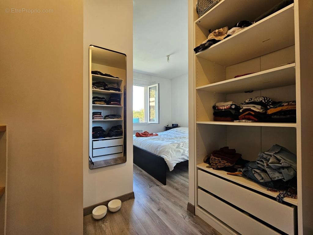 Maison à SAINT-YZAN-DE-SOUDIAC