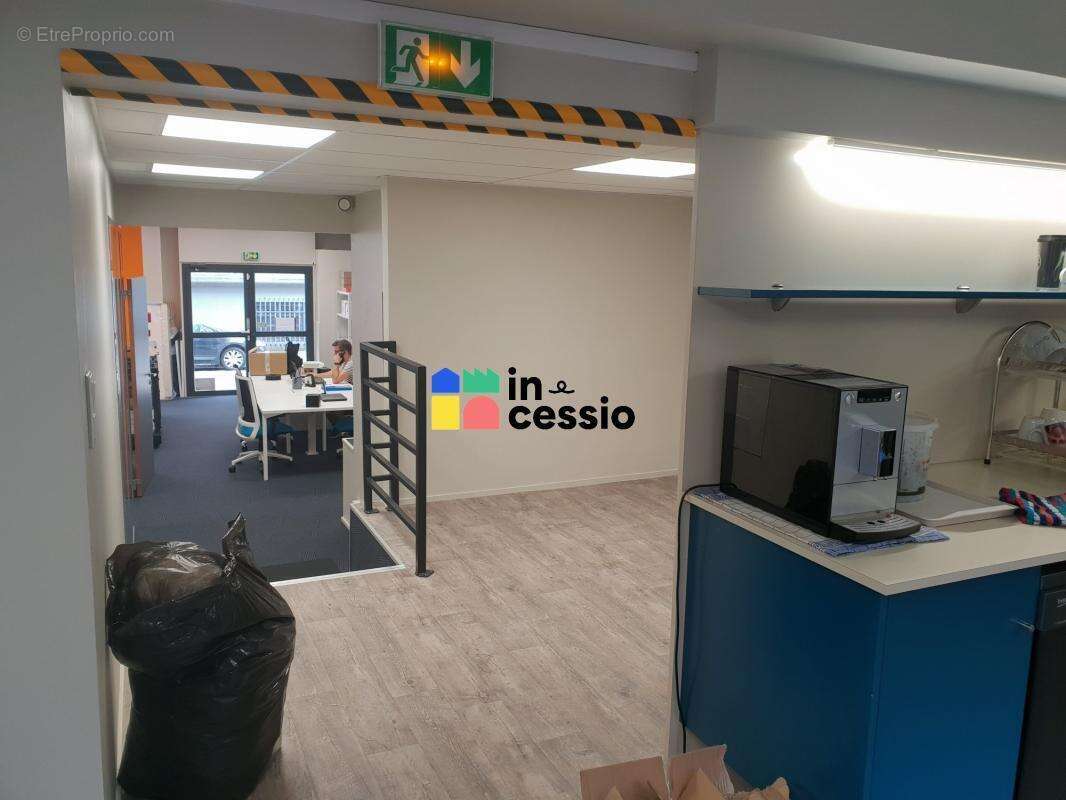 ? opportunité spéciale investisseurs – bureaux occupés e - photo 9