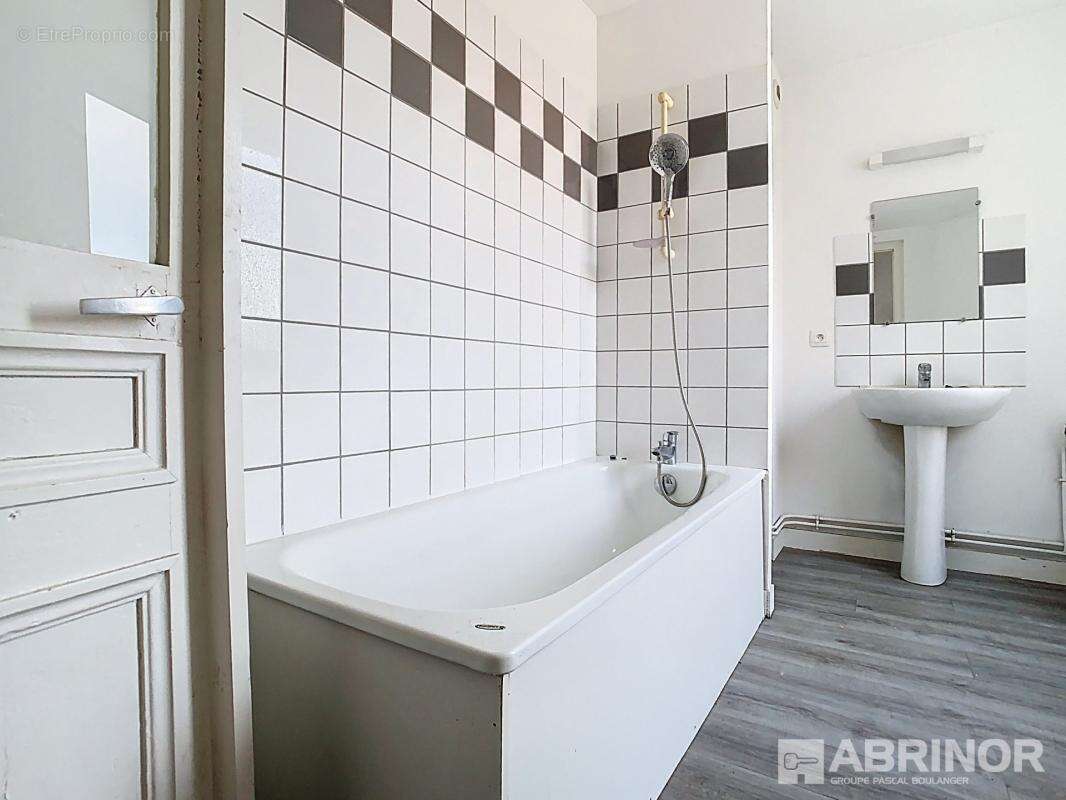 Maison à HELLEMMES-LILLE