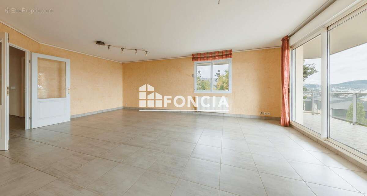 Appartement à CHAMALIERES