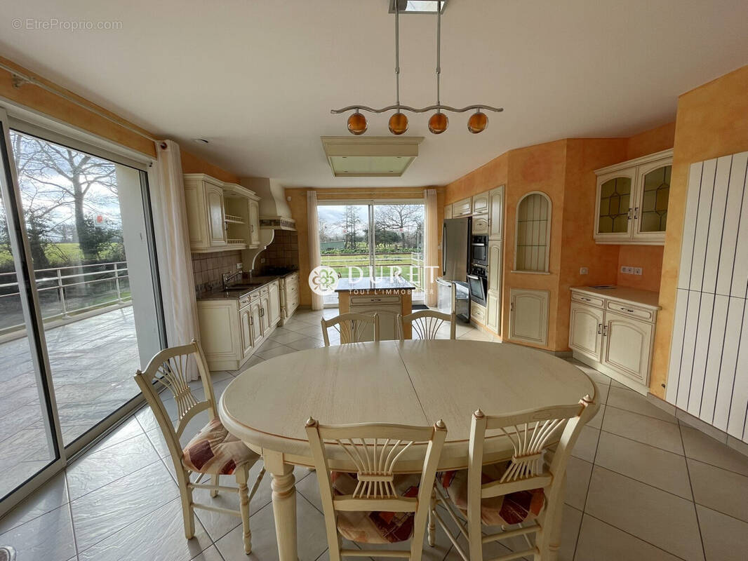 Maison à LE GIROUARD