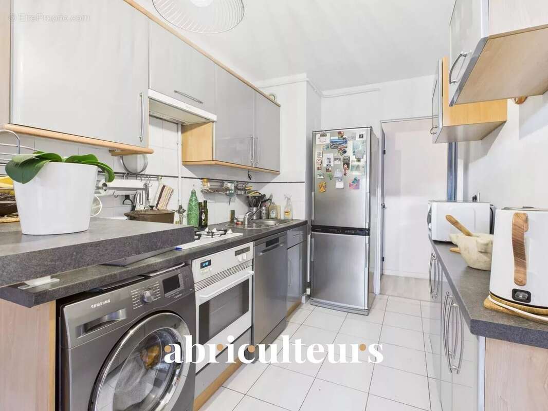 Appartement à MARSEILLE-8E