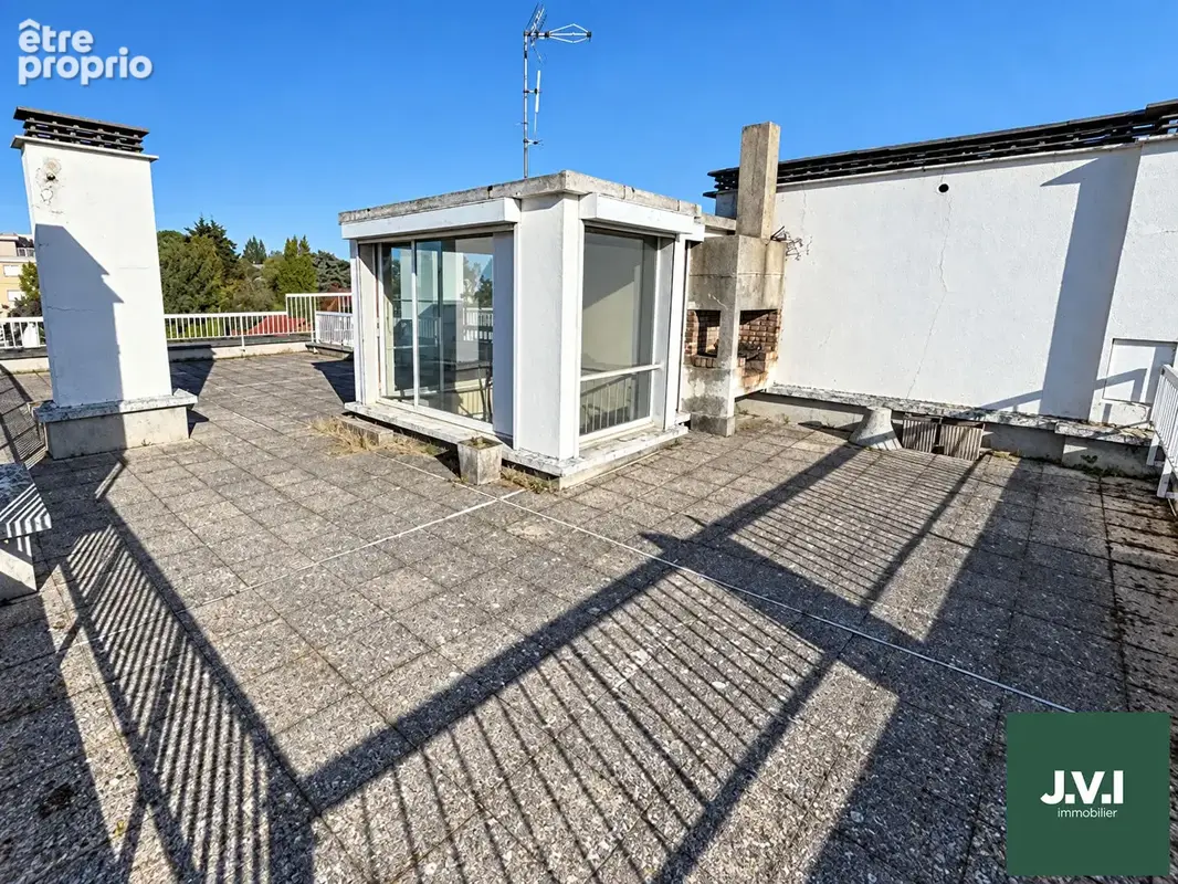 Photo Appartement à Enghien-Les-Bains au prix de 390 000€