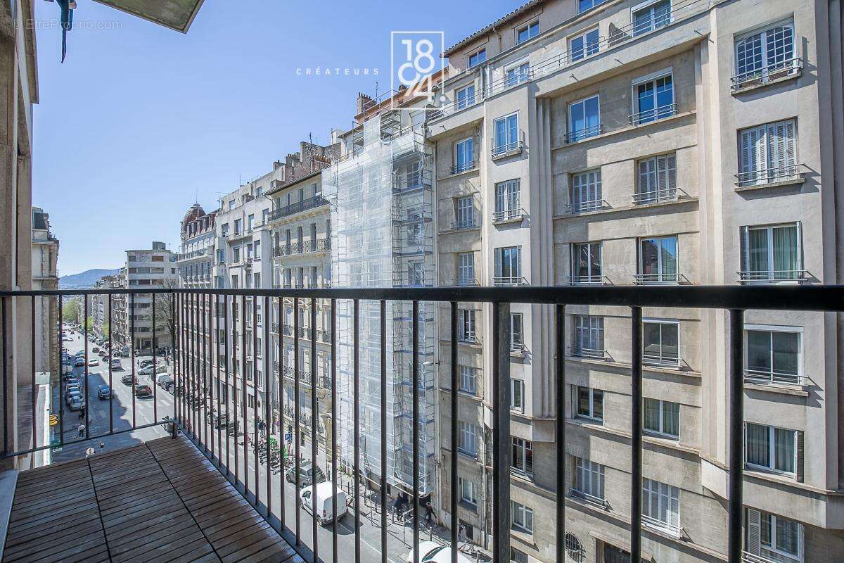 Appartement à MARSEILLE-8E