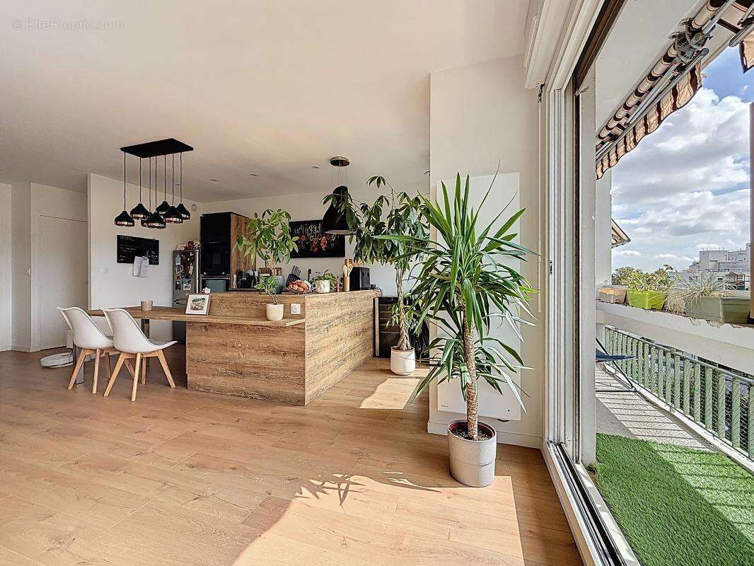 Appartement à LYON-8E