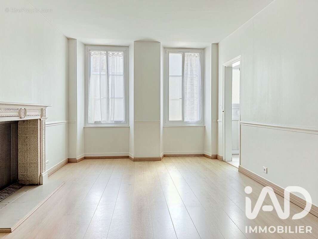 Maison 131 m² à Tessy-Sur-Vire  - photo 8
