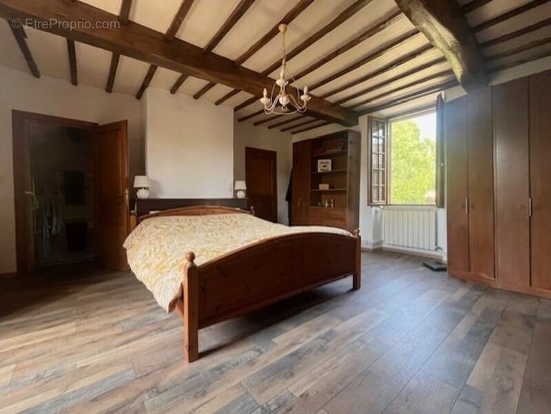 PLAISANCE (32): SANS TRAVAUX, MAISON XVIIIs restaurée avec élégance SUR 240M2 habitables, 6600m2 de jardin,géothermie,  puits, g - photo 14