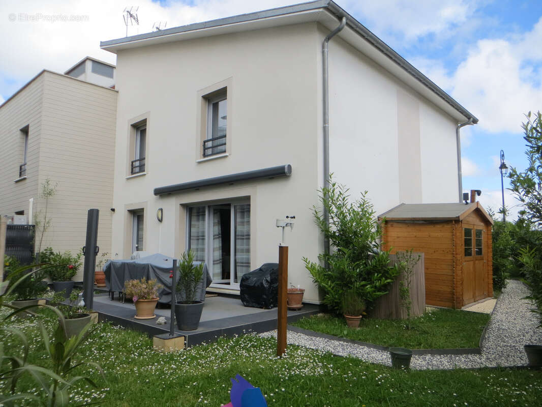 Maison à REAU