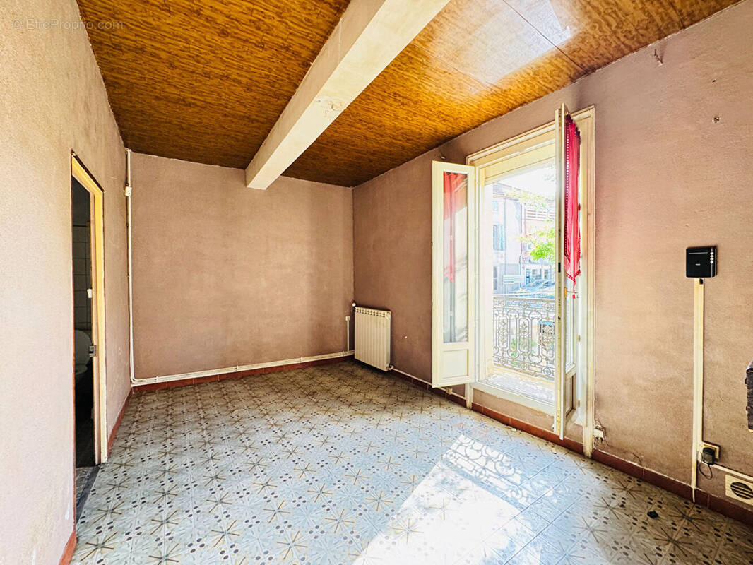 Maison à NISSAN-LEZ-ENSERUNE