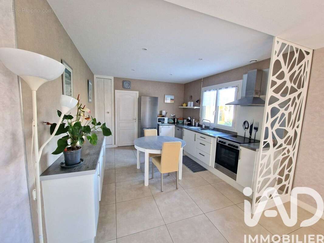 Photo 3 - Maison à LA CHAPELLE-HERMIER