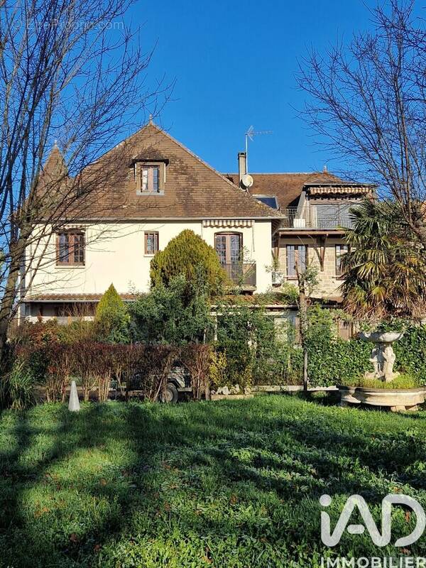 Photo 1 - Maison à TERRASSON-LAVILLEDIEU