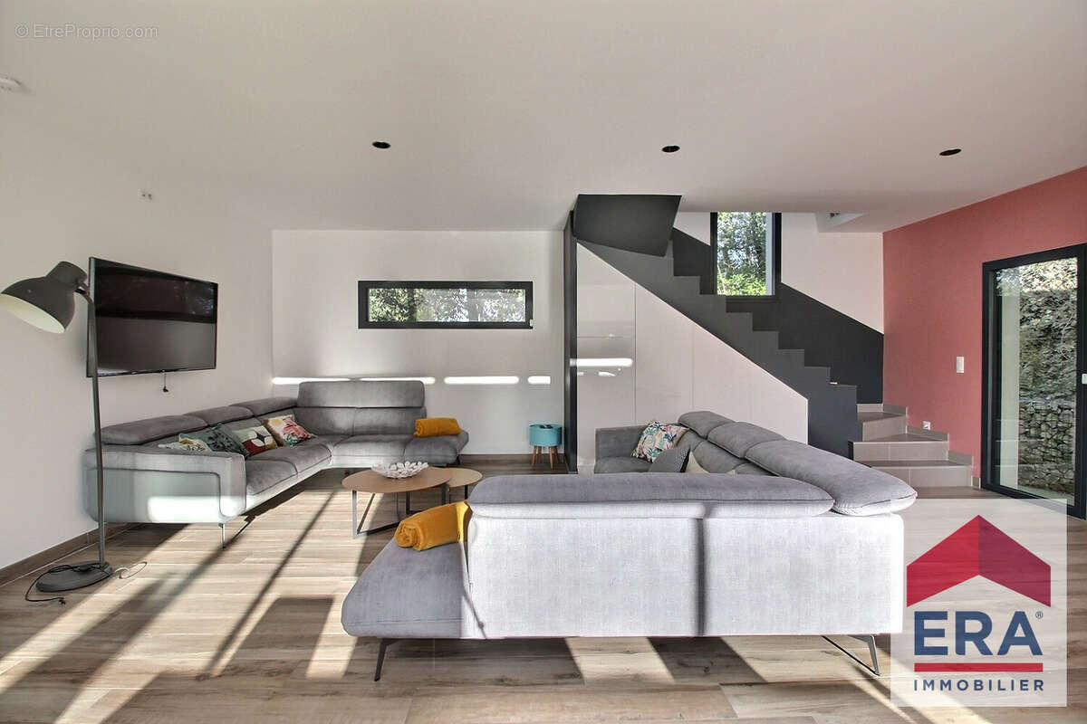 Maison à BOURG-SAINT-ANDEOL