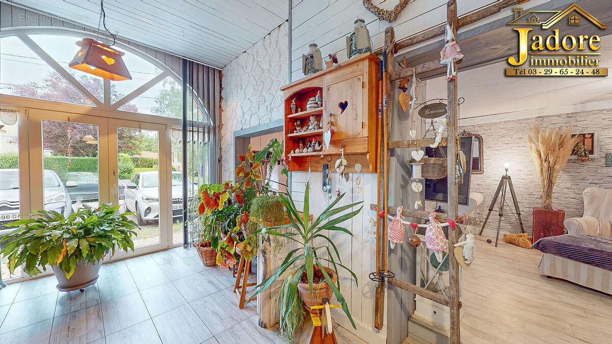 Maison à ETIVAL-CLAIREFONTAINE