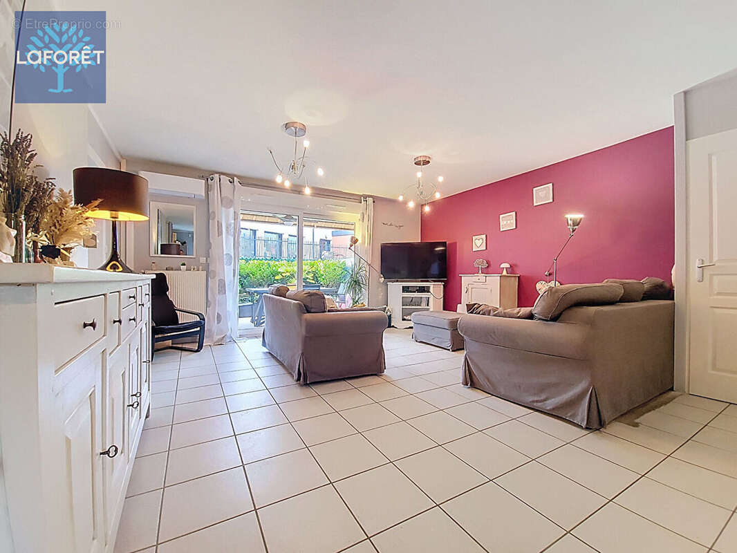 Appartement à VOURLES