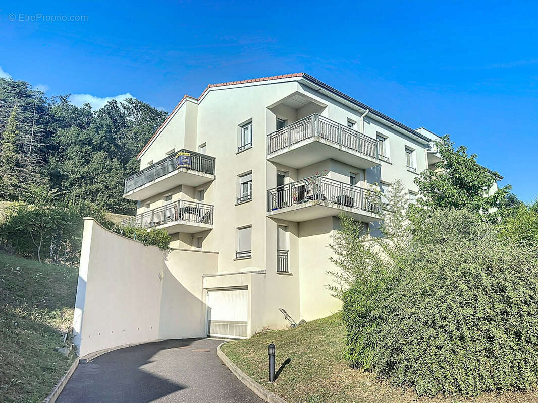 Appartement à SAINT-ETIENNE