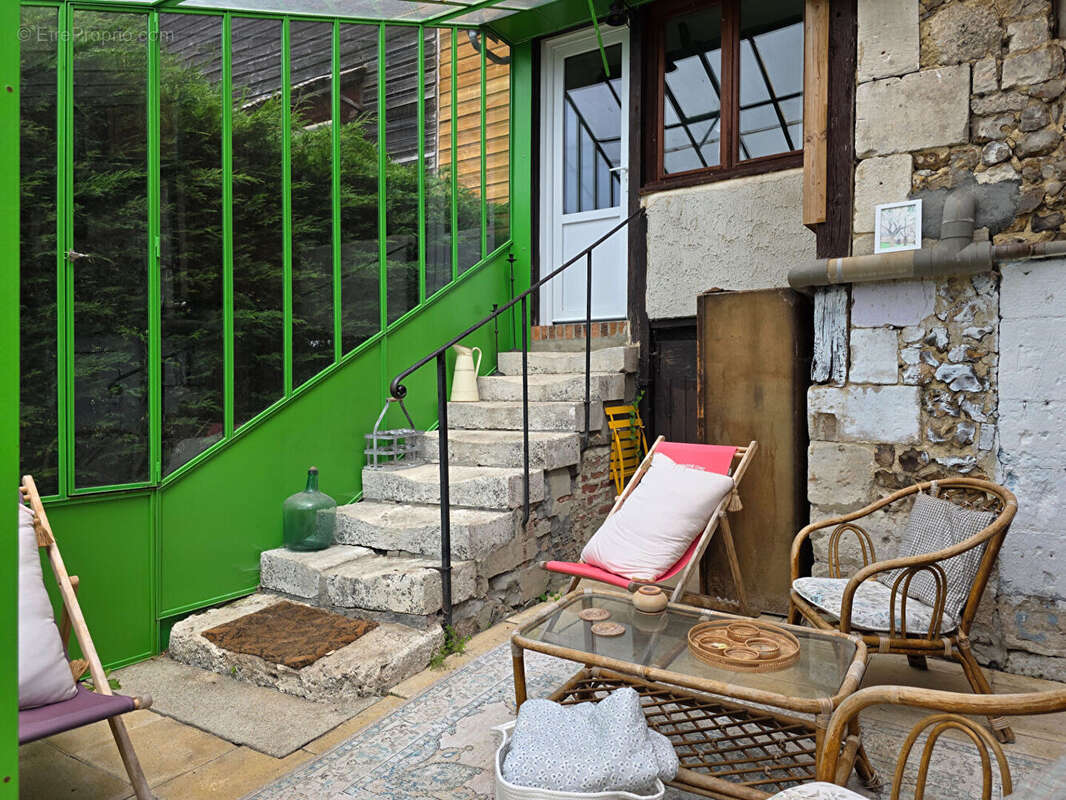 Maison à CORMEILLES