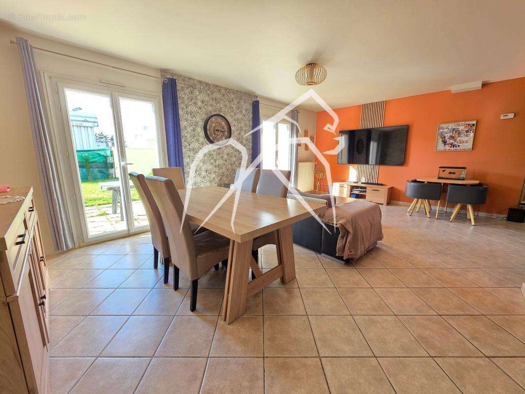 Maison à CLEON