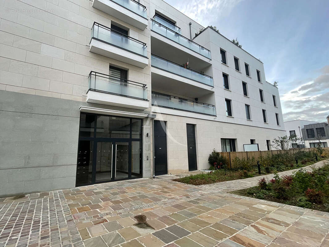 Appartement à SAINT-MAUR-DES-FOSSES