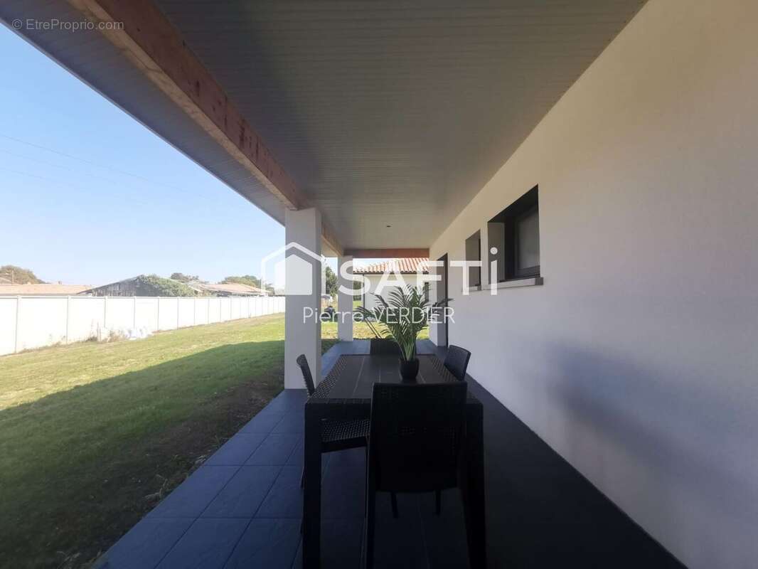 Photo 8 - Maison à AMBARES-ET-LAGRAVE