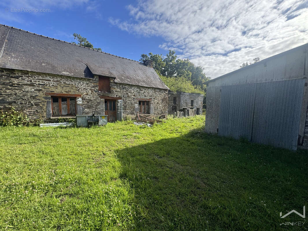 Maison à CARENTOIR