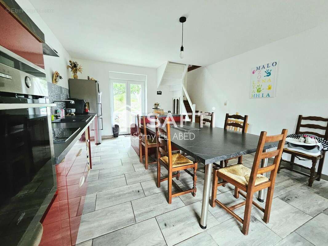Maison 125 m² à Neuilly-La-Foret  - photo 4