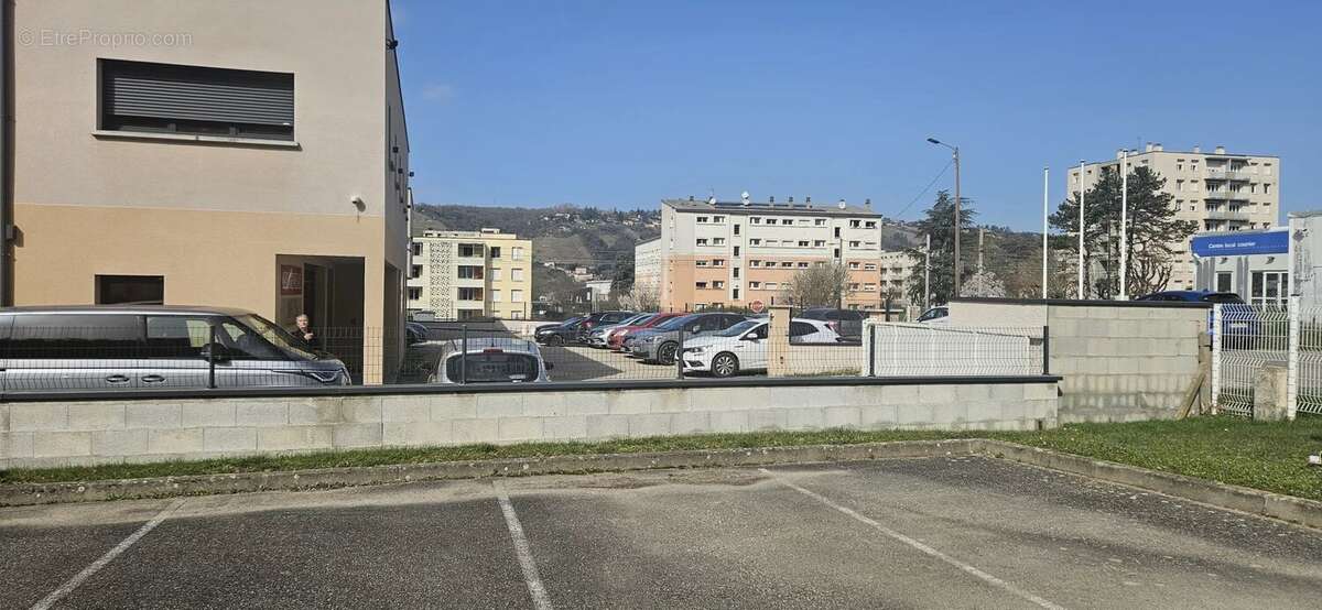 Commerce à VIENNE