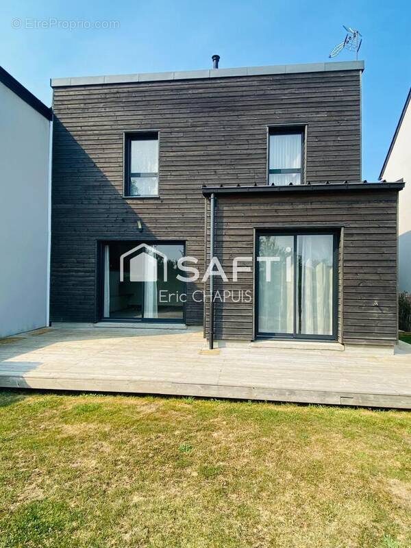 Photo 1 - Maison à NOYAL-CHATILLON-SUR-SEICHE