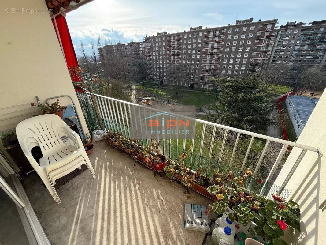 Appartement à SOTTEVILLE-LES-ROUEN