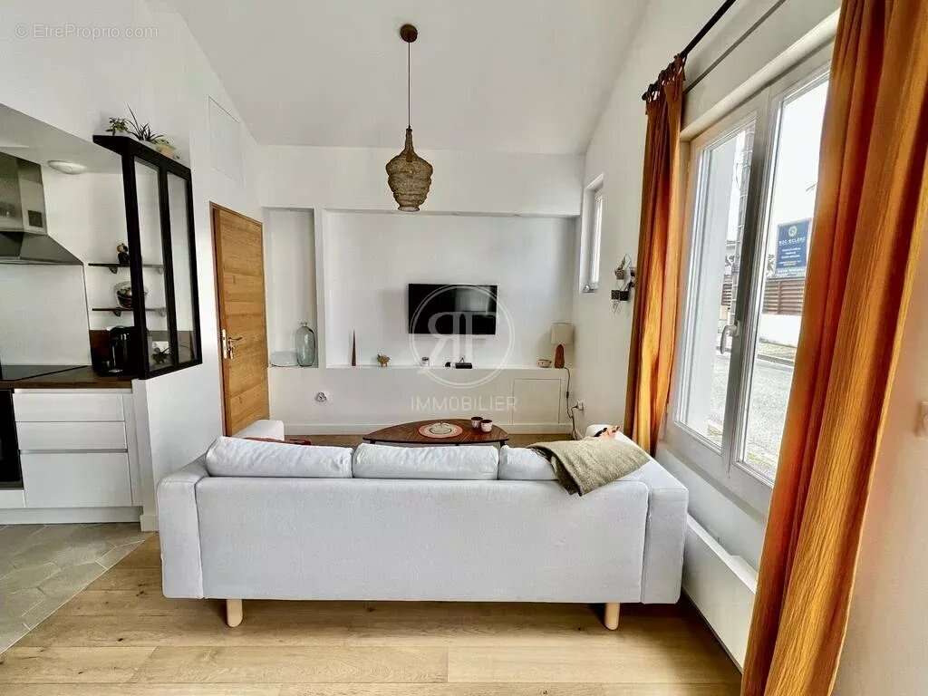 Maison rénovée - Secteur Porte Royale - 3 pièces - photo 4