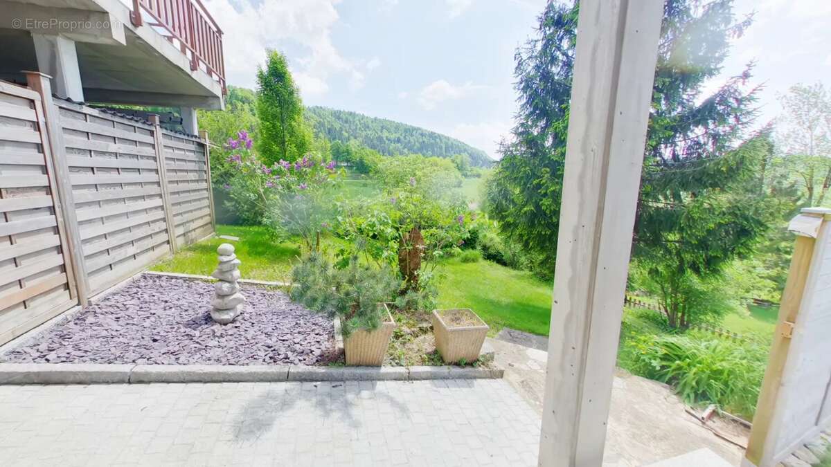 Ensemble immobilier avec cadre idyllique - photo 2