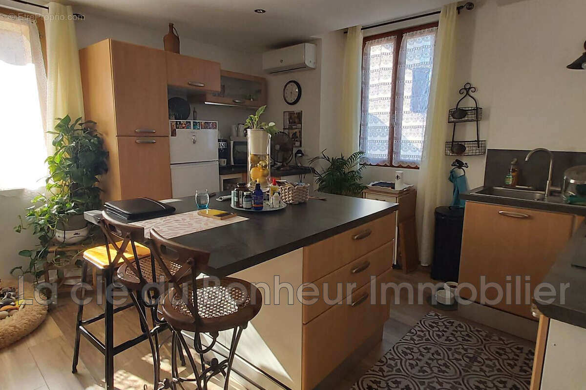 Maison 91 m² à Riez  - photo 9