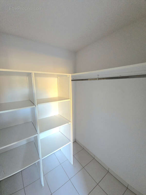 Appartement à FONBEAUZARD