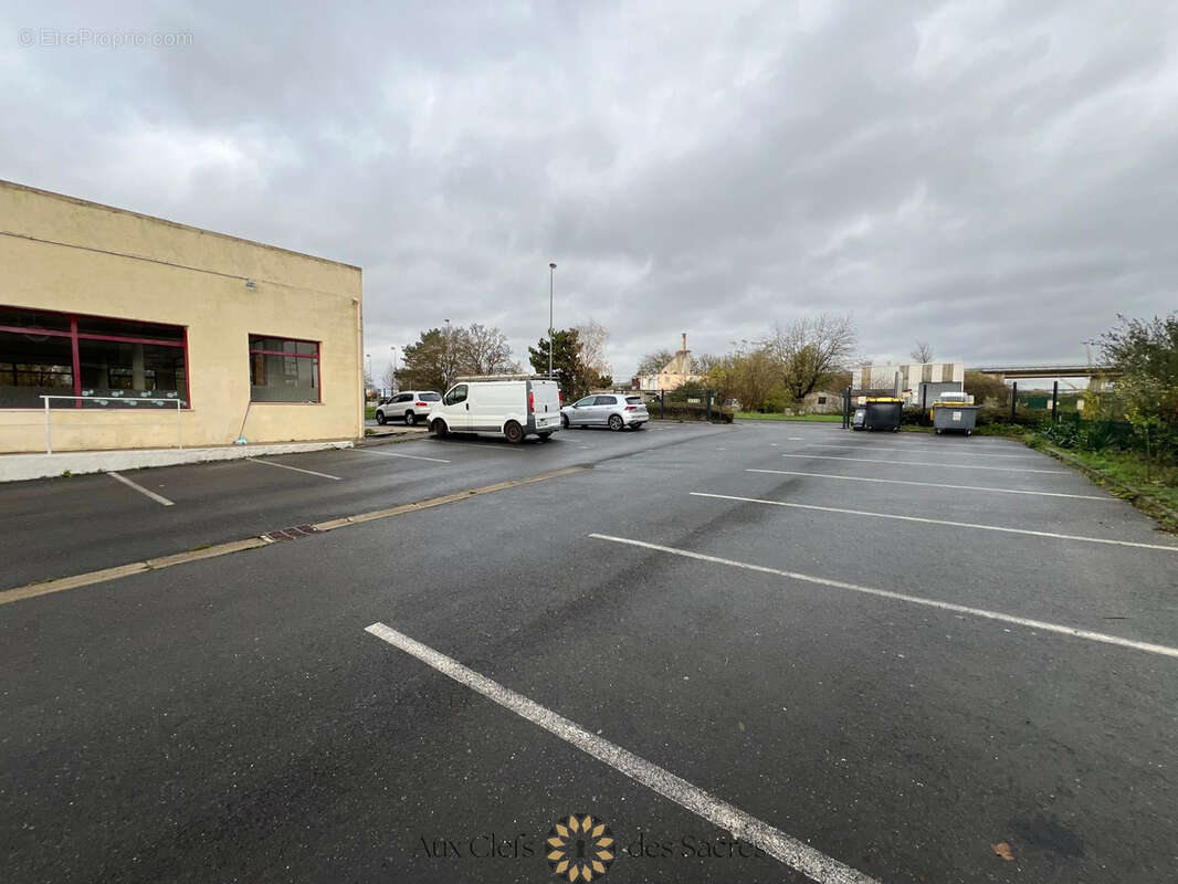 Local commercial - photo 4