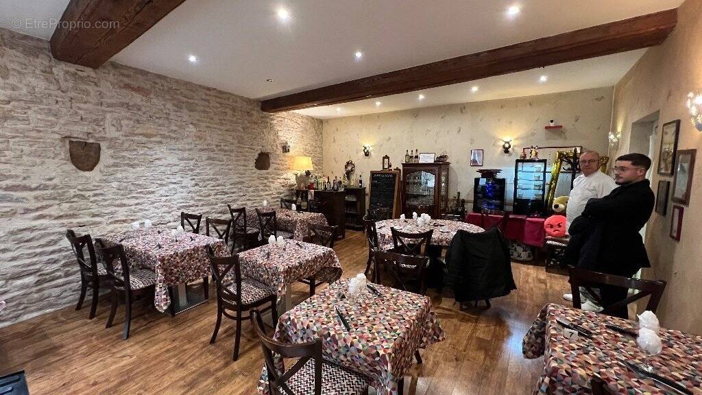 Commerce à MERCUREY