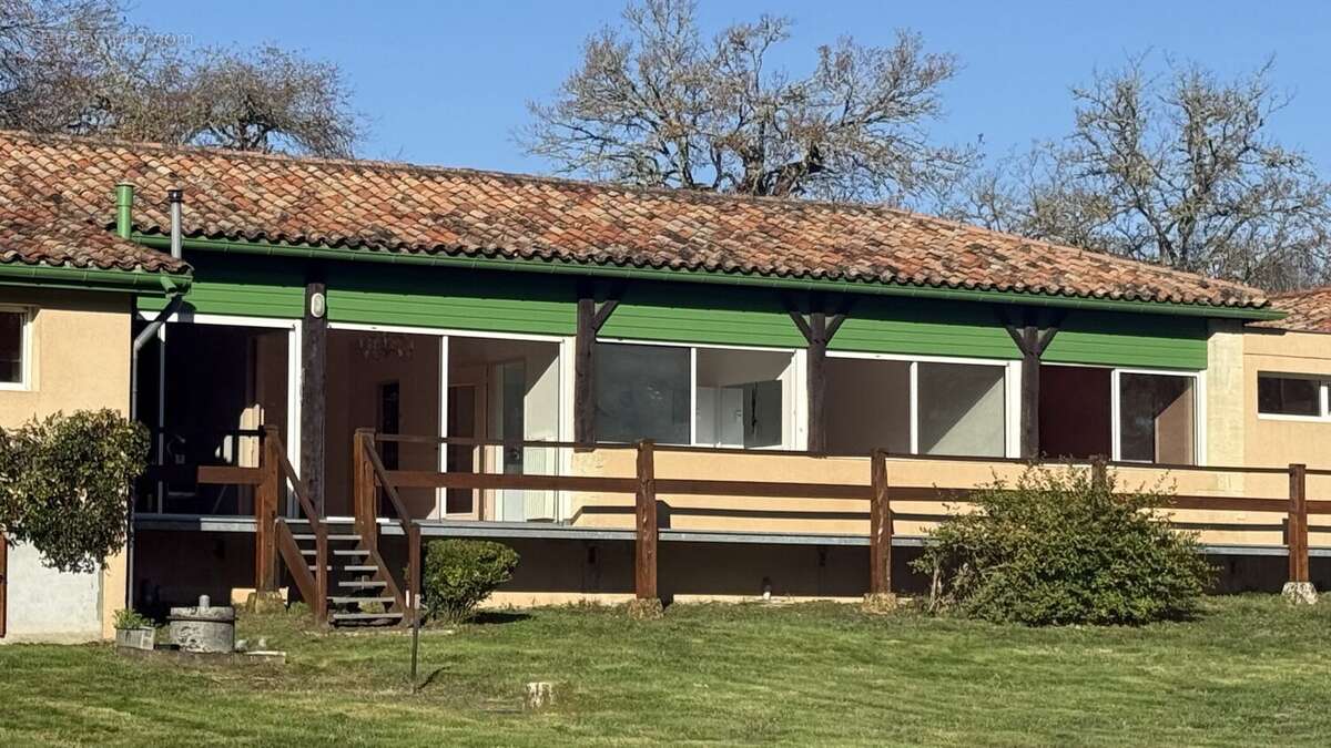 Maison à SAINT-SYMPHORIEN