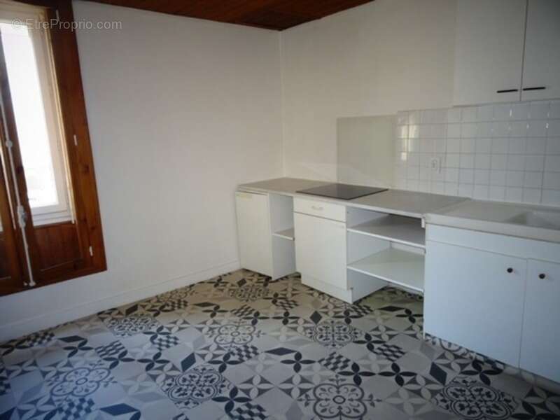 Appartement à RUELLE-SUR-TOUVRE