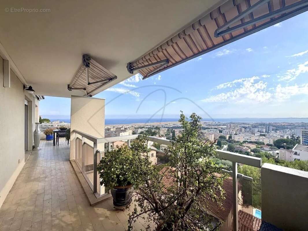 Alpes-maritimes - nice (06) - corniche fleurie : vente spacieux appartement 3p en dernier etage avec terrasse, vue panoramique e - photo 6