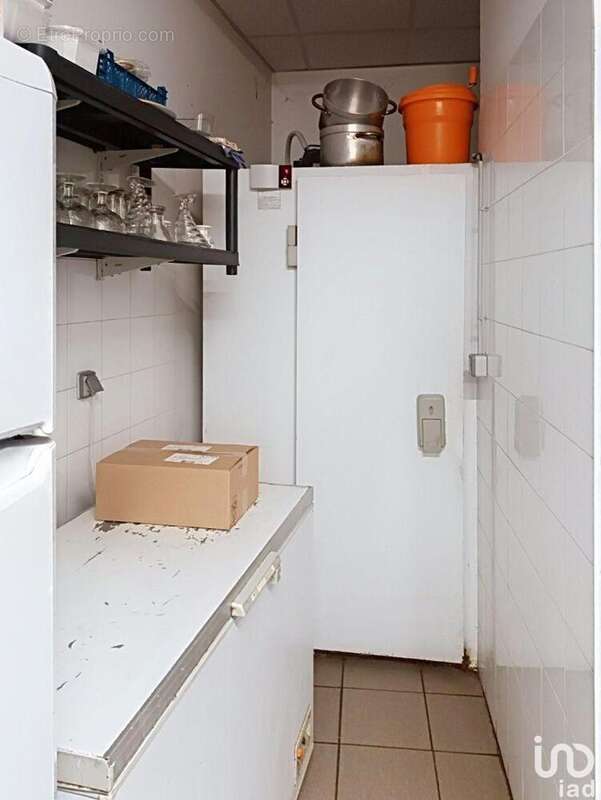 Photo 6 - Commerce à TARARE